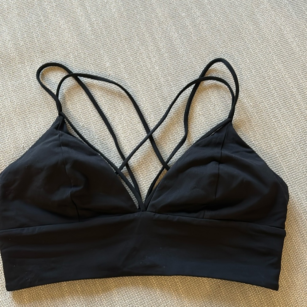 Strappy front and strappy back bra with pads. Medium support SIZE 10
